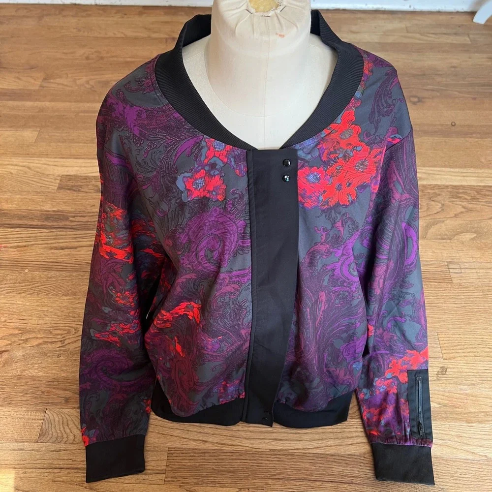 Fabletics Floral Paisley Bomber Jacket Purple Red Grey L lightweight